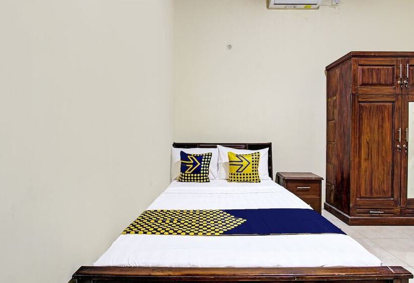 ホテル Spot On 92424 Wulan Homestay Syariah