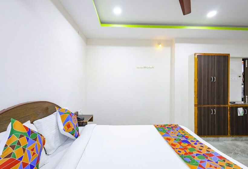 בית מלון כפרי Fabexpress Sri Lakshmi Residency