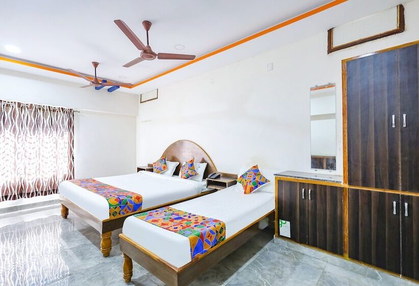 בית מלון כפרי Fabexpress Sri Lakshmi Residency