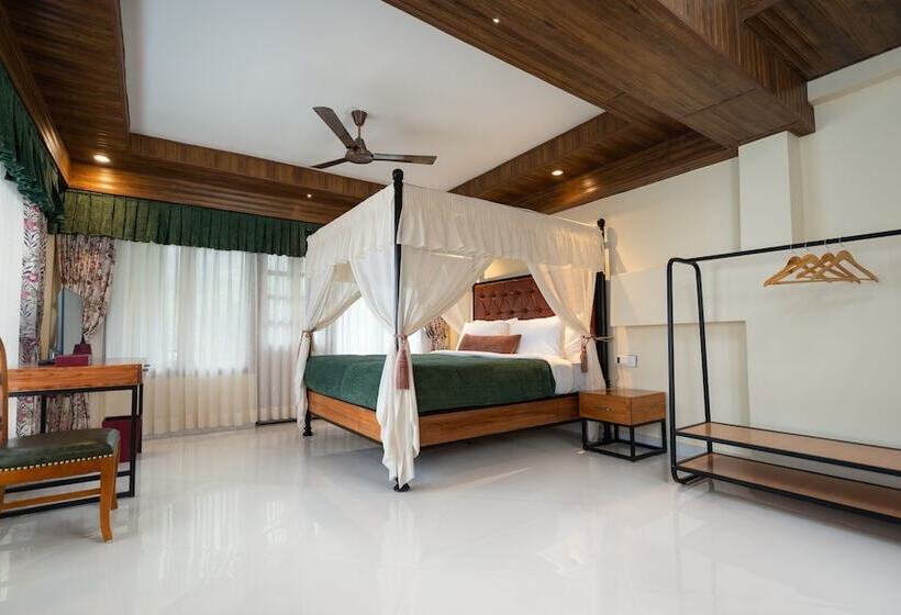 Отель Summit Bougainvillea Tea Resort