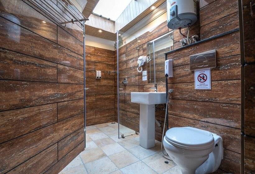 Отель Summit Bougainvillea Tea Resort