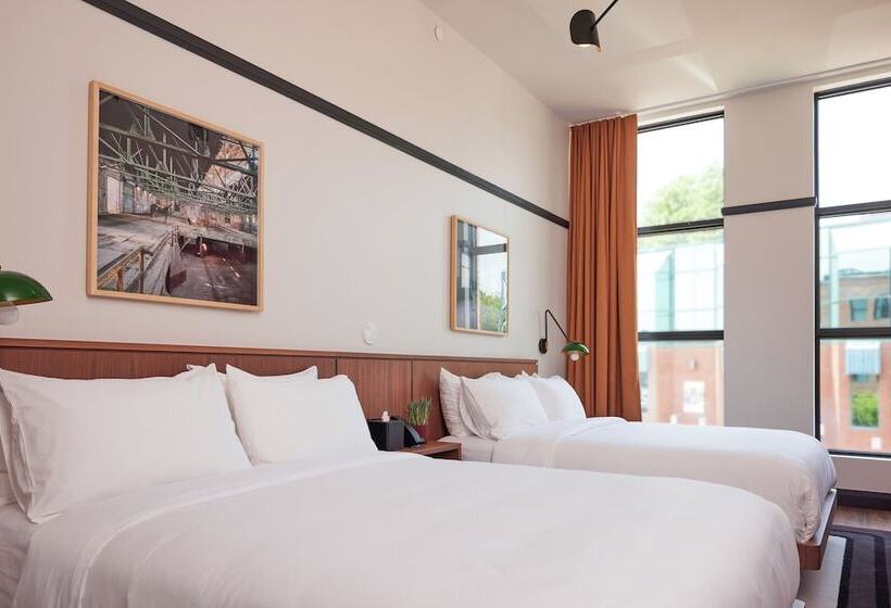 فندق The Postmark