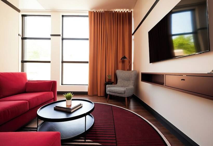 فندق The Postmark