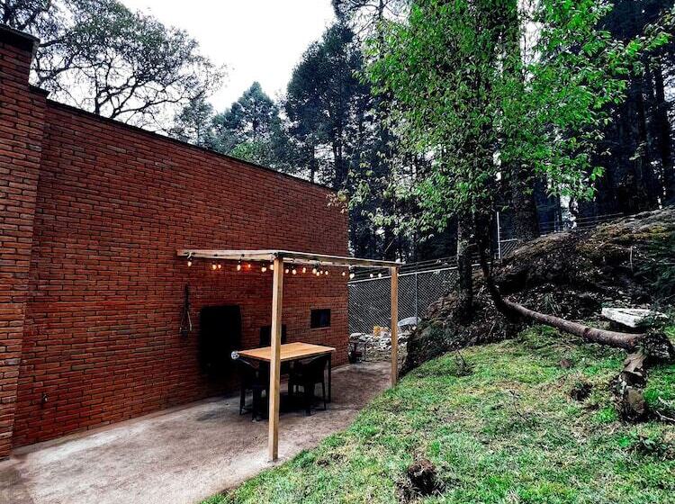 酒店 Tinychillhouse