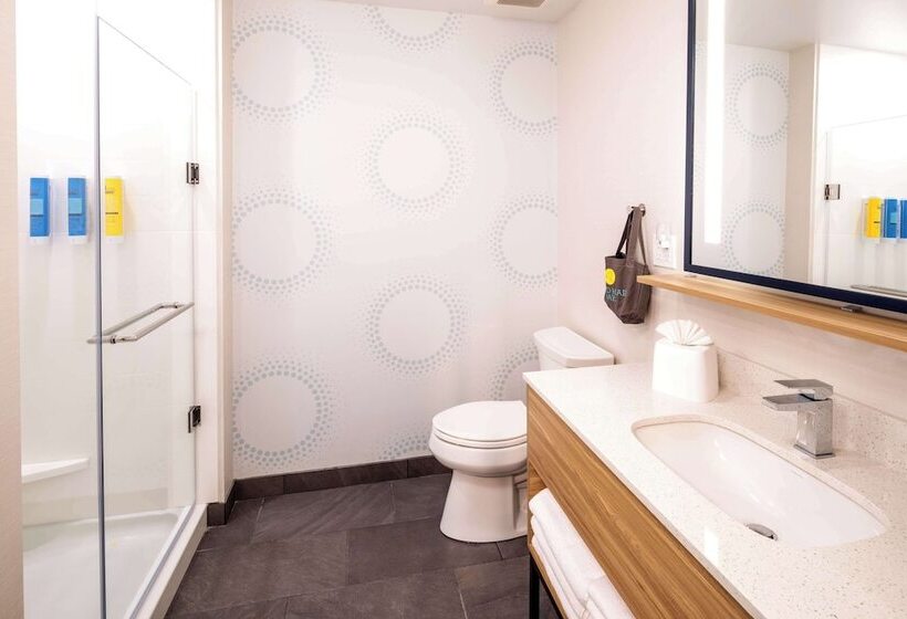 Отель Tru By Hilton Yakima Airport