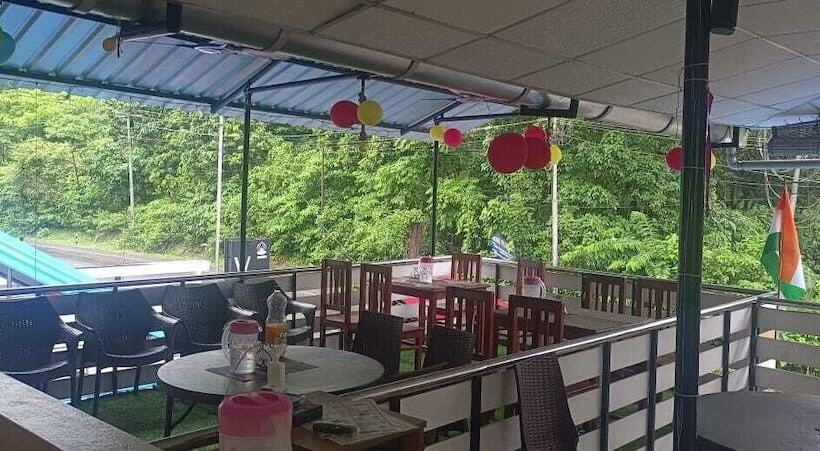 ホテル White Pearl Home Stay