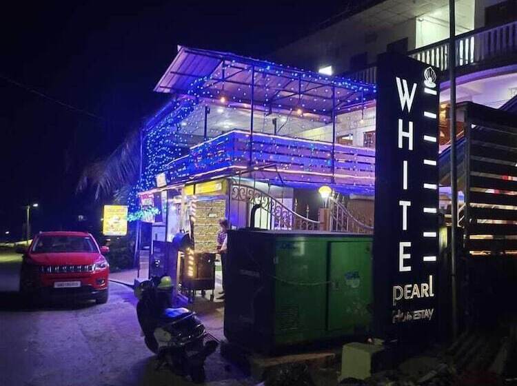 ホテル White Pearl Home Stay