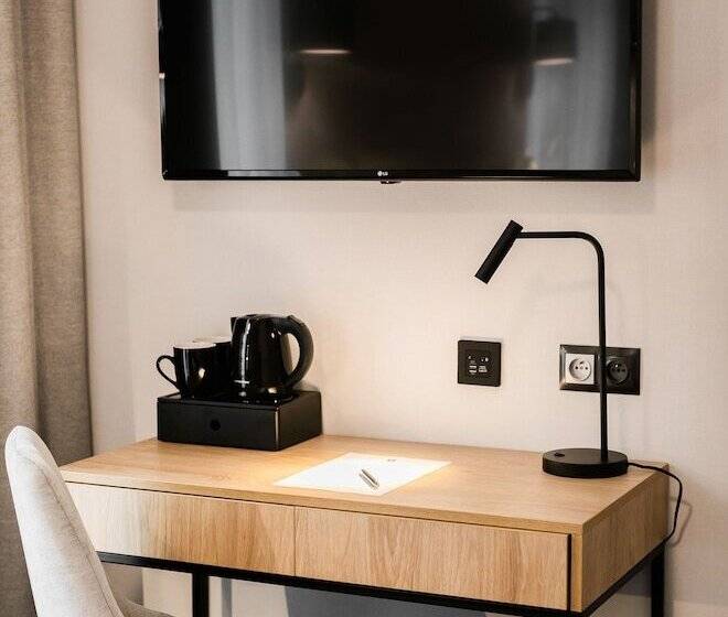 Отель Vesper House