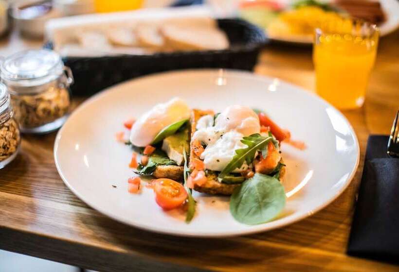 Отель Vesper House