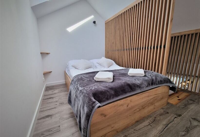 בית מלון כפרי Willa Sky