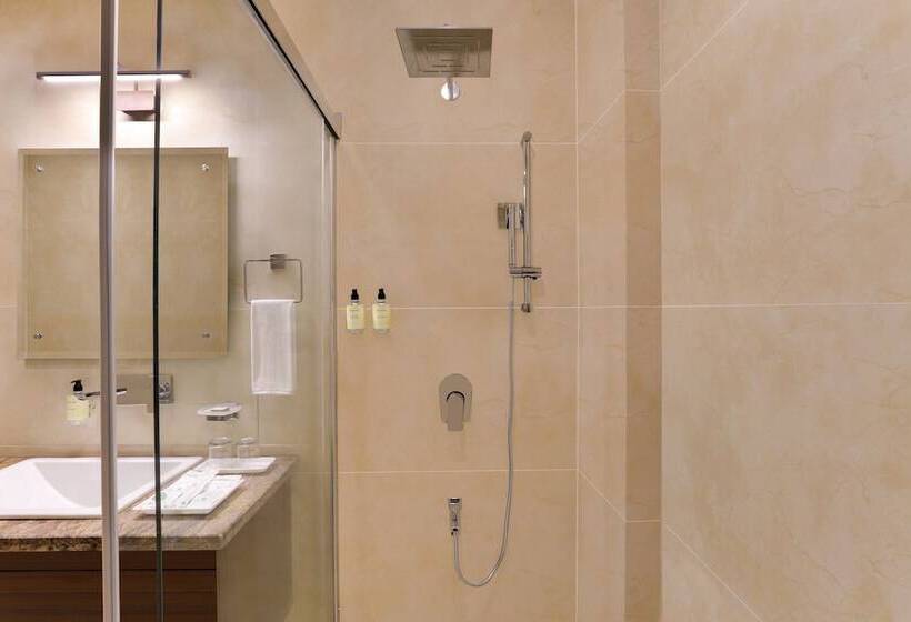 Lemon Tree Hotel Mcleodganj