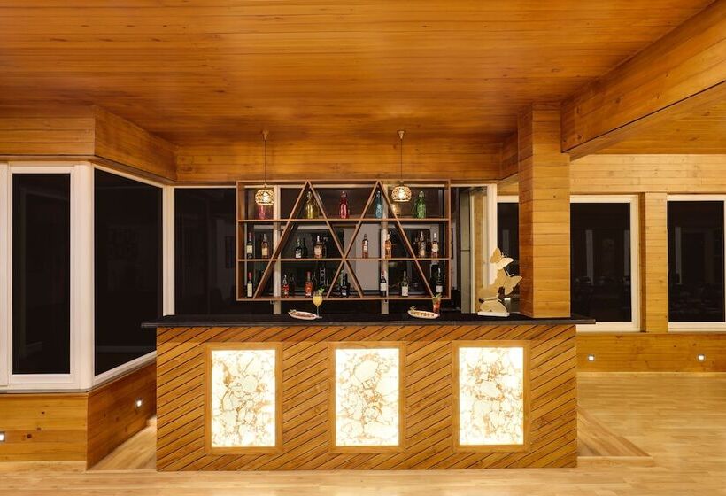 Lemon Tree Hotel Mcleodganj