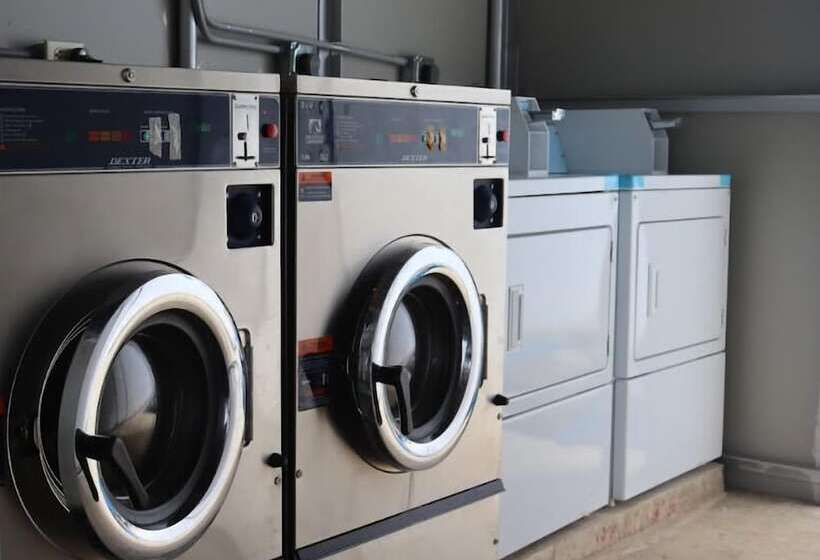 Lucky Home Hotel And Apartment