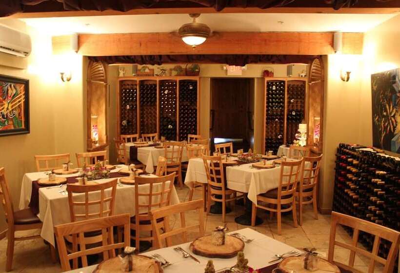 Milos Inn