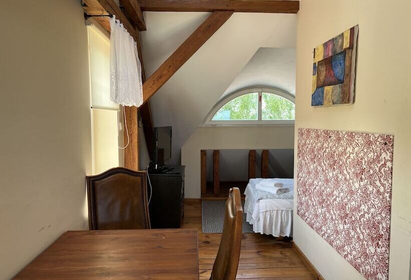 Mleczarnia Hotel Restauracja