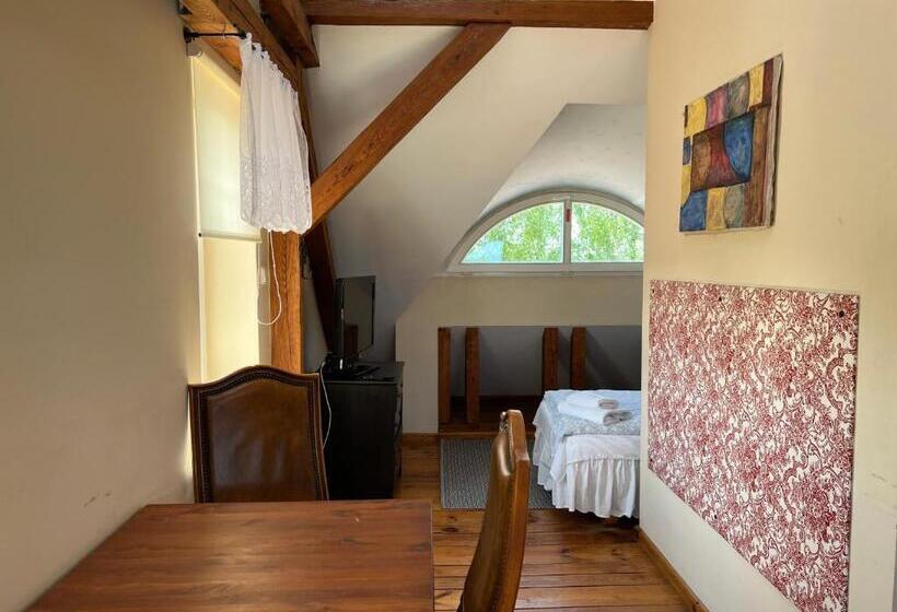 Mleczarnia Hotel Restauracja