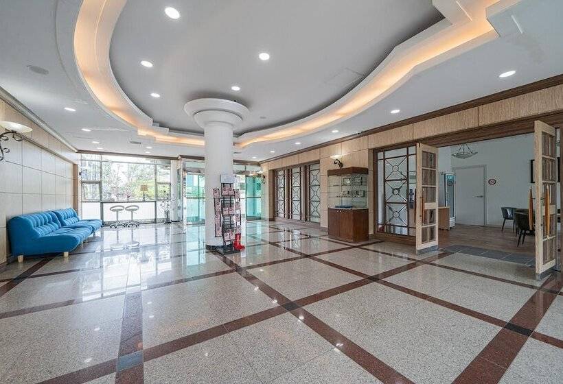 فندق على الطريق Sokcho Hotel Cheongcho