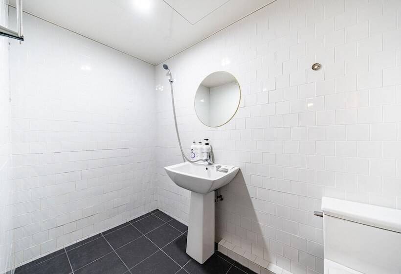 מוטל Noryangjin Jh9