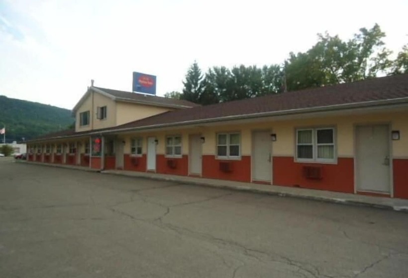 فندق على الطريق Relax Inn Elmira