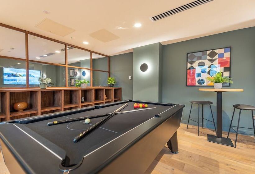 Niche Living - Dun Laoghaire