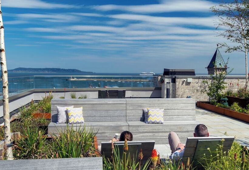 Niche Living - Dun Laoghaire