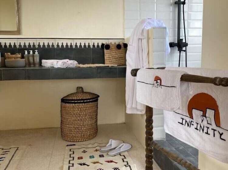 پانسیون Ali Baba Infinity