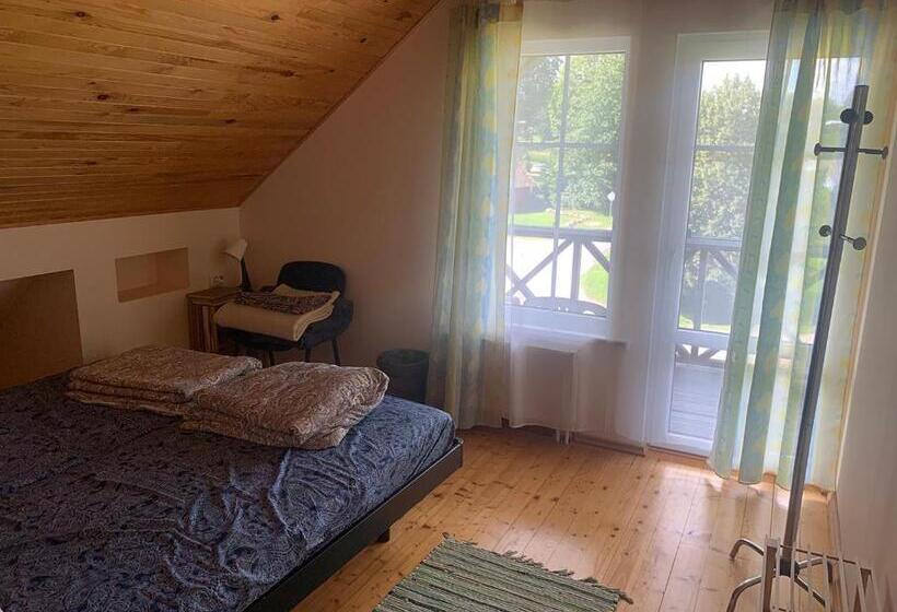 پانسیون Artless