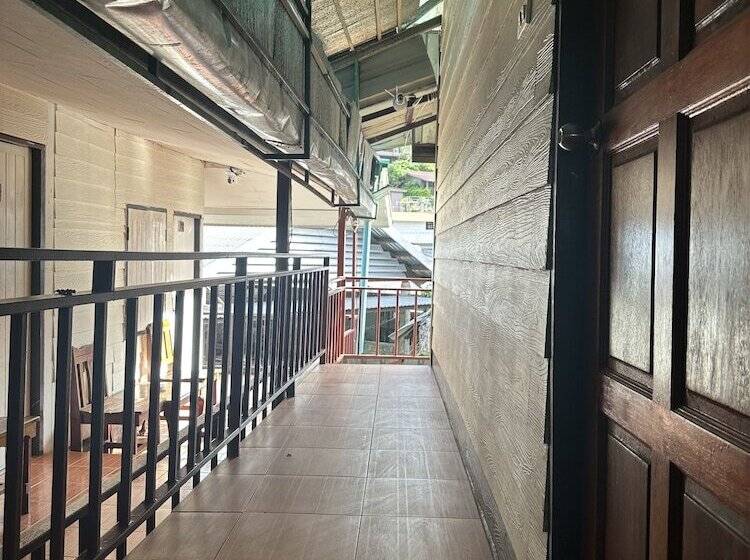 پانسیون Bangsit Guesthouse