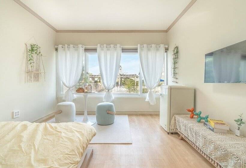 Yeosu Canada Meo Village Pet Pension