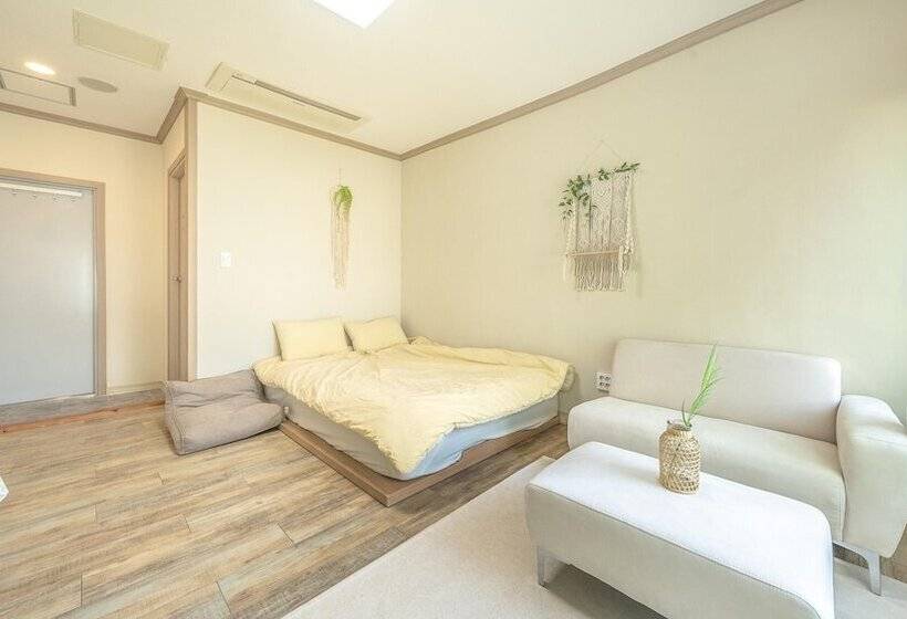 Yeosu Canada Meo Village Pet Pension