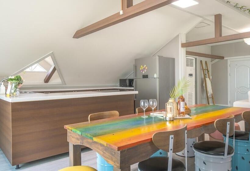 Yeosu Canada Meo Village Pet Pension