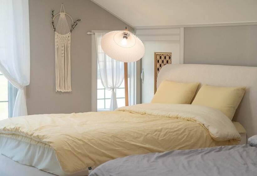 Yeosu Canada Meo Village Pet Pension