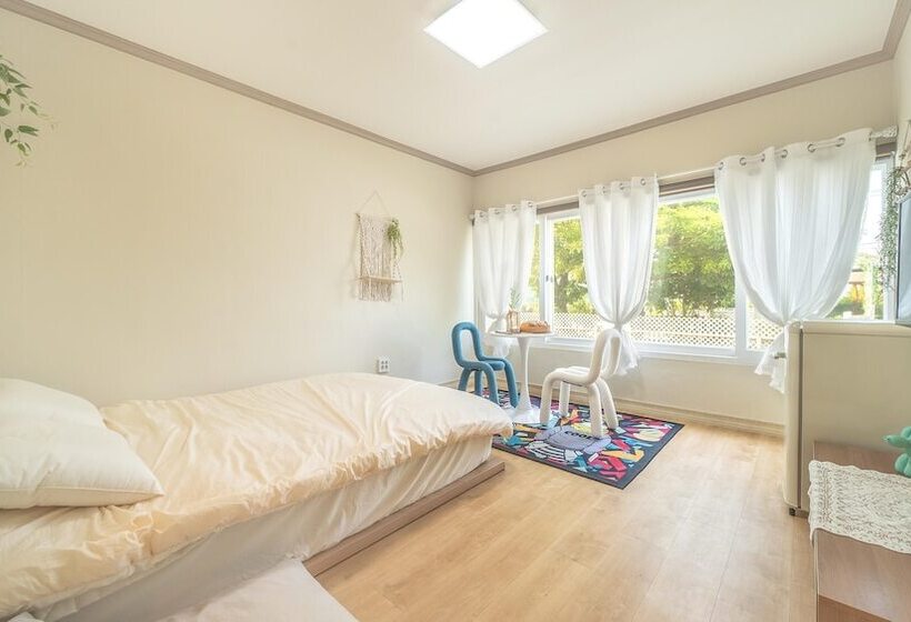 Yeosu Canada Meo Village Pet Pension