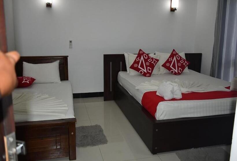 Пансион Capital Resort Inn