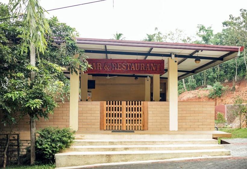 Пансион Capital Resort Inn