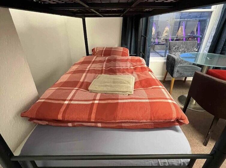 膳宿费 Eden Quay Lodge