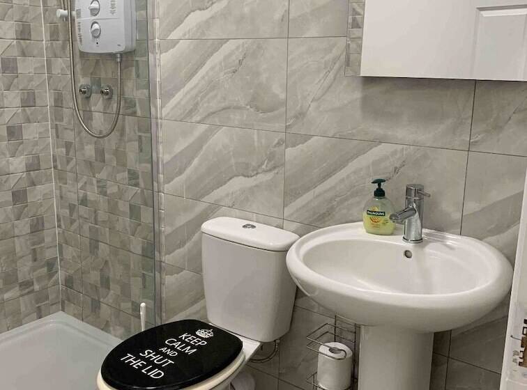 膳宿费 Eden Quay Lodge