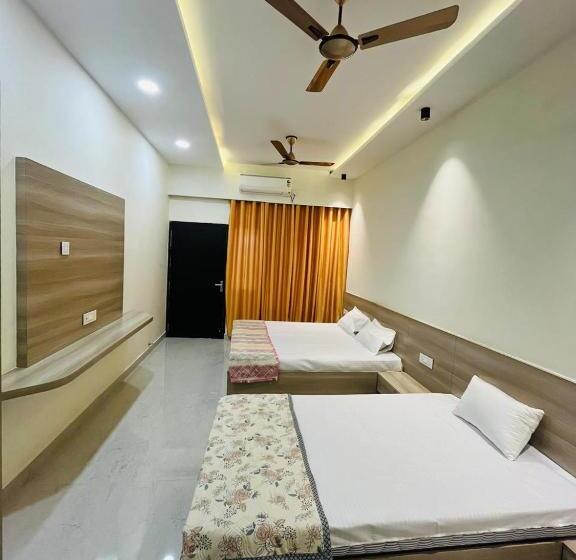 پانسیون Log Inn Banaras