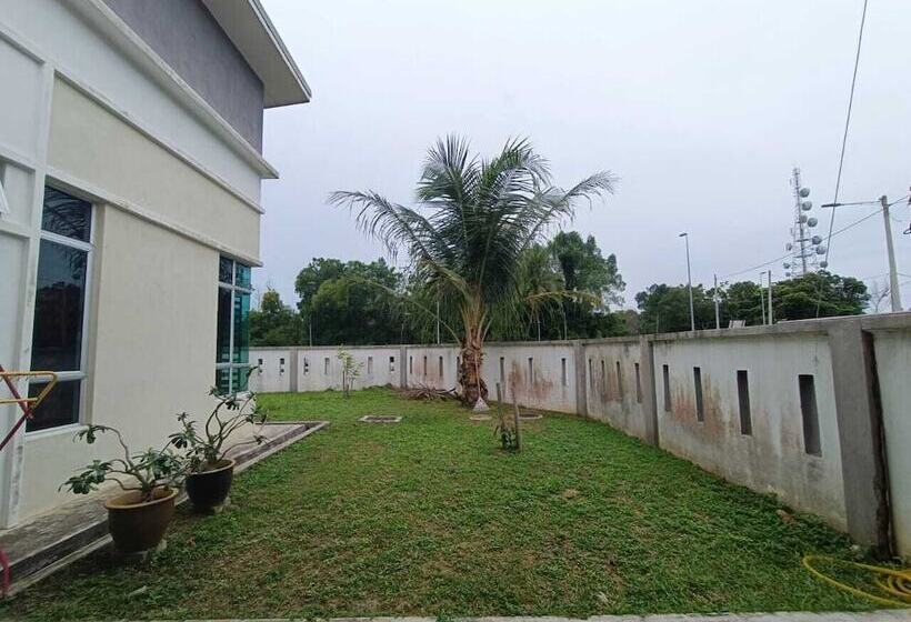 بنسيون Oyo Homes 90606 Casaria Cherating