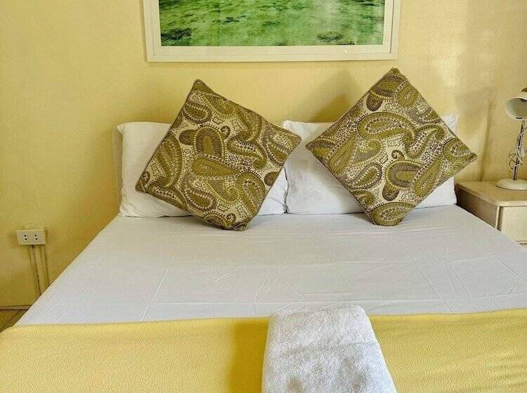 פנסיון Paragua