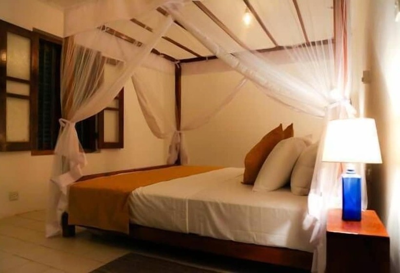 펜션 Ralahami Bungalow