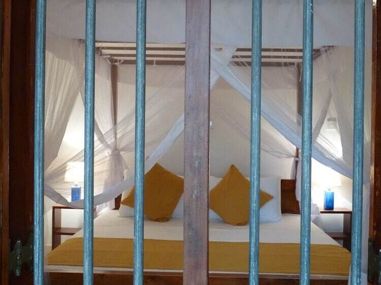 펜션 Ralahami Bungalow