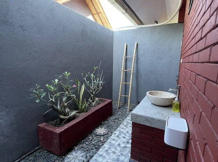 פנסיון Tebu Menjangan Homestay