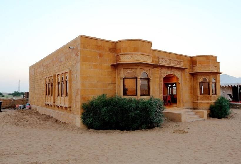 منتجع Foxoso Luxury Camps