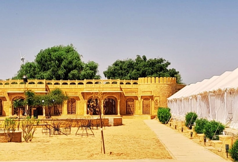 منتجع Foxoso Luxury Camps