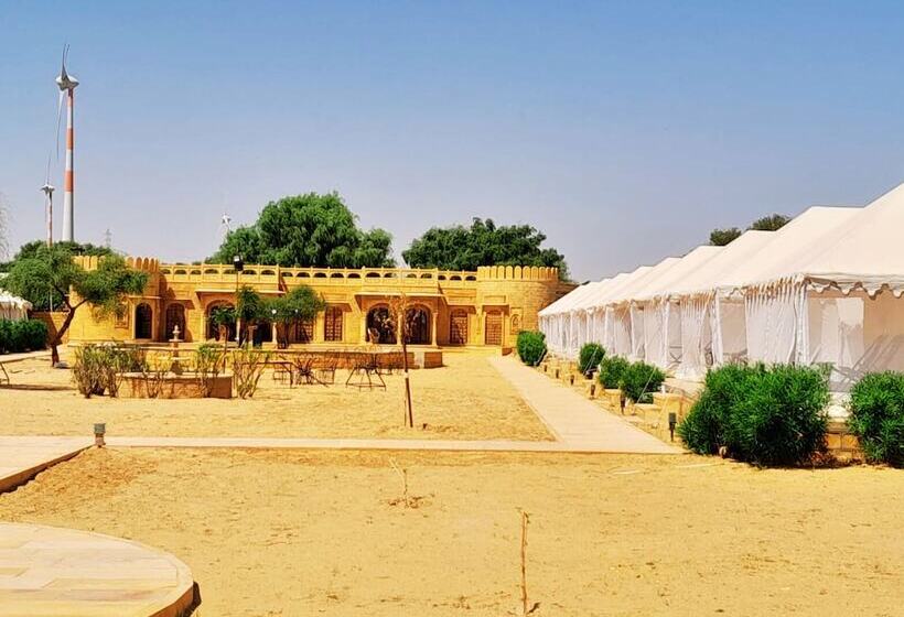 منتجع Foxoso Luxury Camps