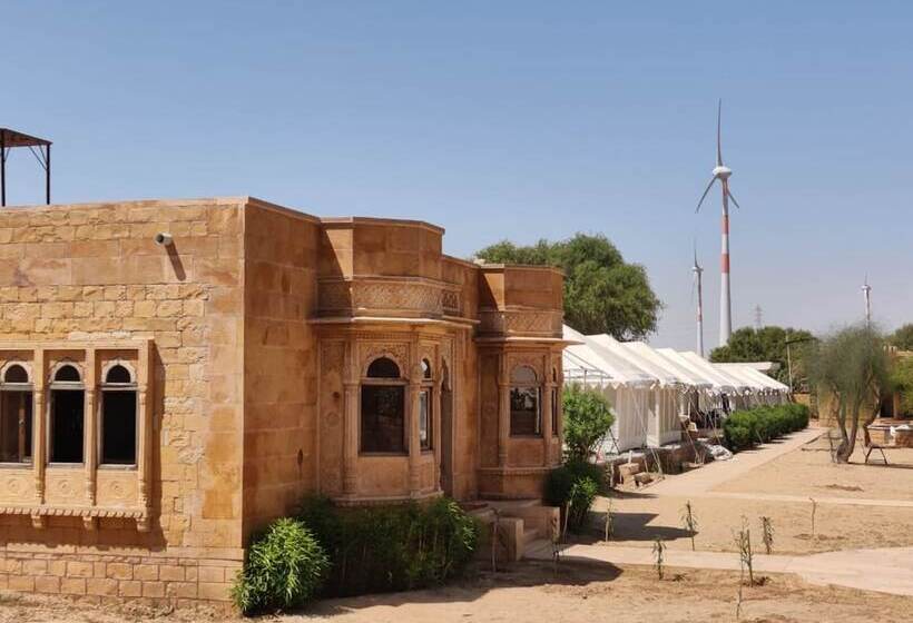 منتجع Foxoso Luxury Camps