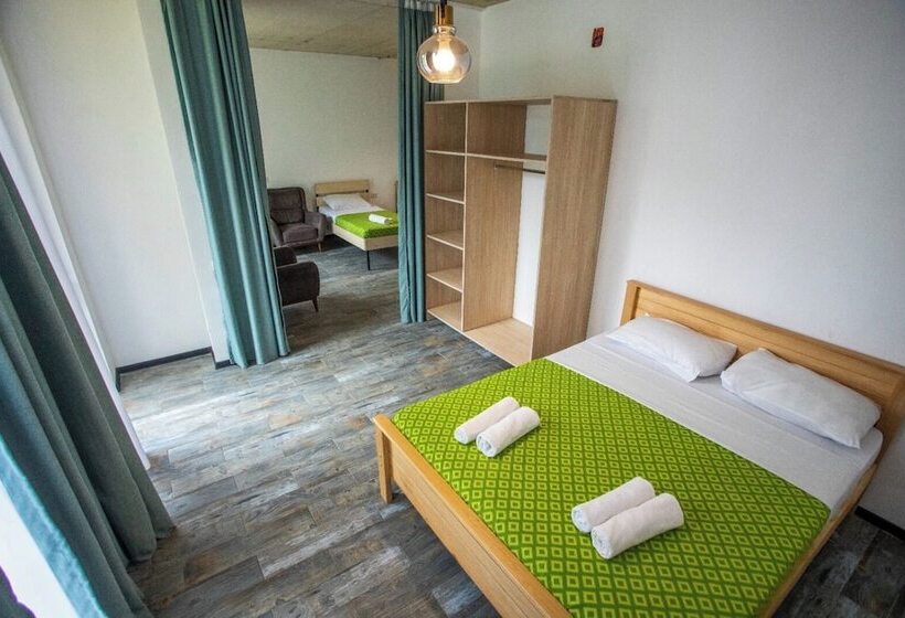 استراحتگاه Kaprovani Sand