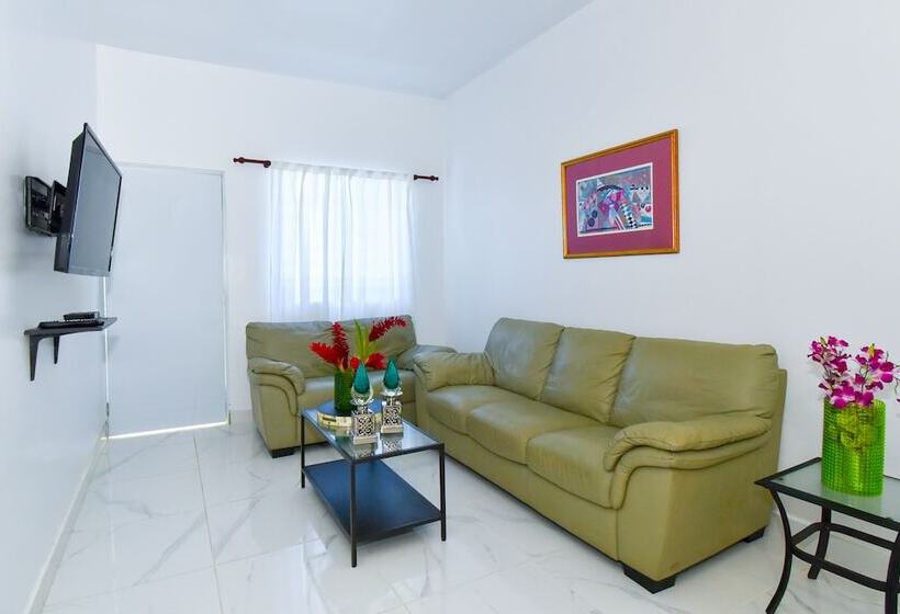 Rosil Place Aparthotel By The Beach