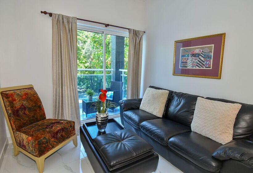 Rosil Place Aparthotel By The Beach